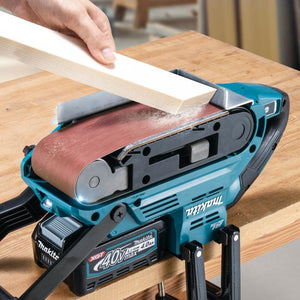 Makita BS001GZ 40Vmax XGT Brushless 3" x 21" Belt Sander