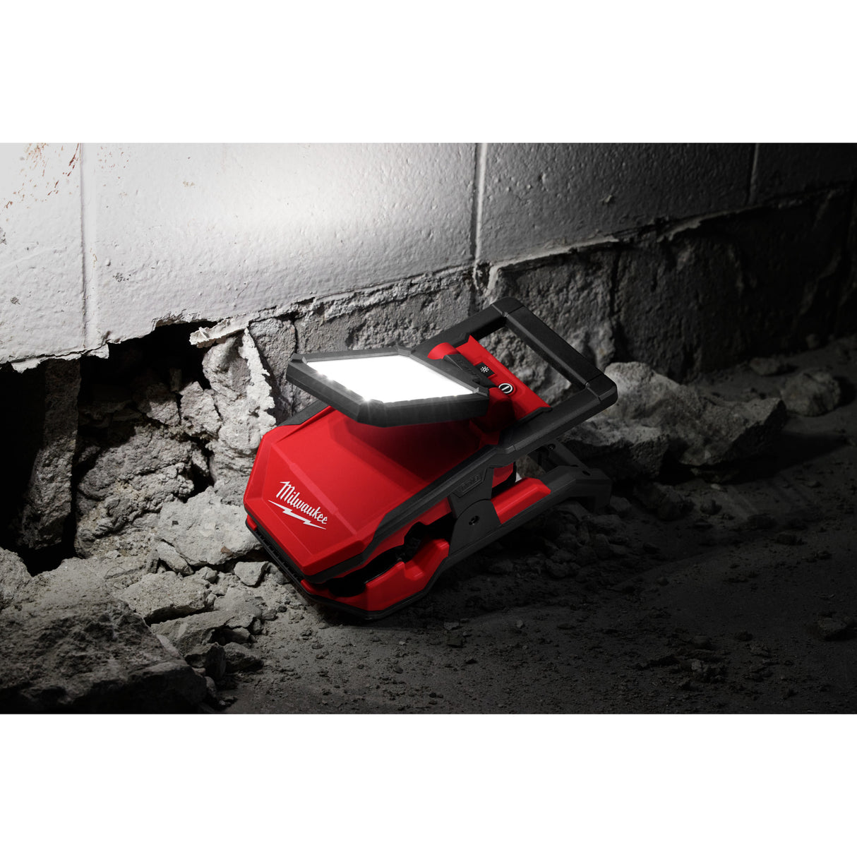 Milwaukee 2358-20 M18™ ROVER™ Clamping Flood Light