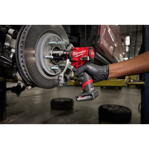 Milwaukee 2562-22 M12 FUEL™ Stubby 3/8" Impact Wrench Kit