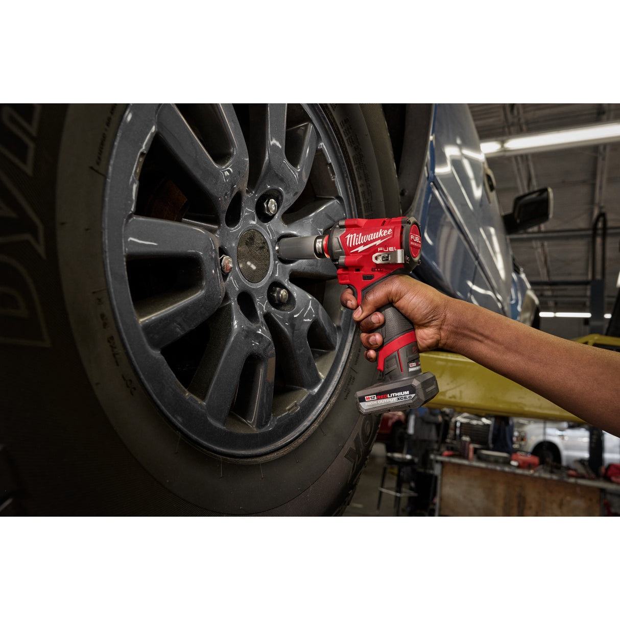 Milwaukee 2562-20 M12 FUEL™ Stubby 3/8" Impact Wrench