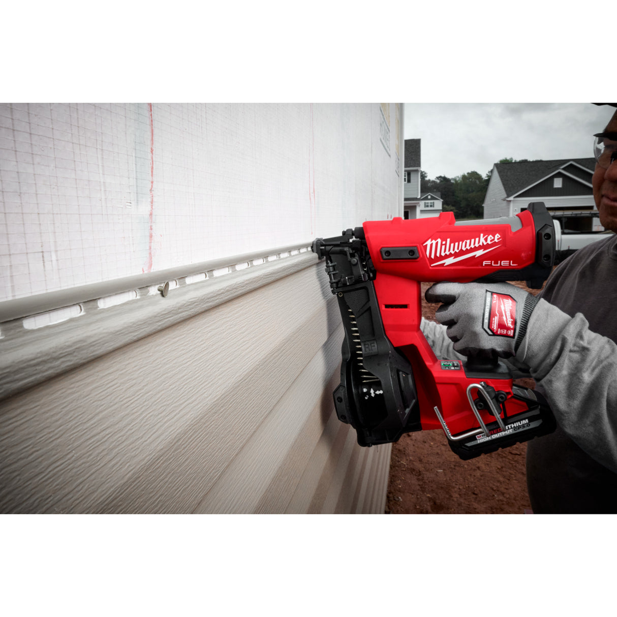 Milwaukee 2909-20 M18 FUEL™ Coil Roofing Nailer (Tool Only)