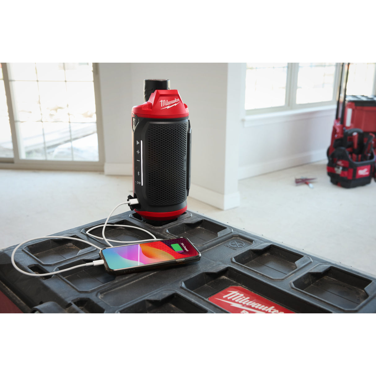 Milwaukee 2955-20 M12™ Bluetooth® Jobsite Speaker w/ PACKOUT™ Compatibility