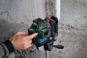 Bosch GLL330-80CGL 18V 360º Connected Green-Beam Three-Plane Leveling and Alignment Laser with (1) 4 Ah Battery