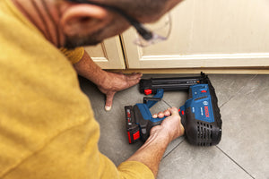 Bosch 18V Brushless 18-Gauge Brad Nailer Kit with (1) 2 Ah Standard Power Battery