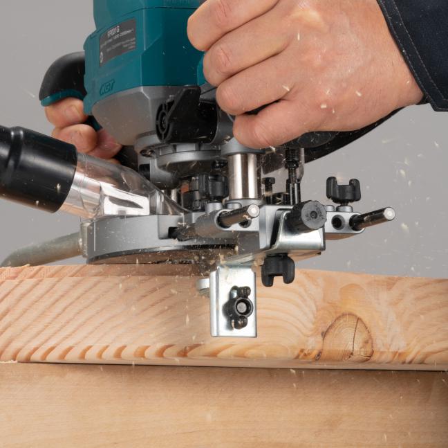 Makita RP001GZ01 40Vmax XGT Brushless Plunge Router