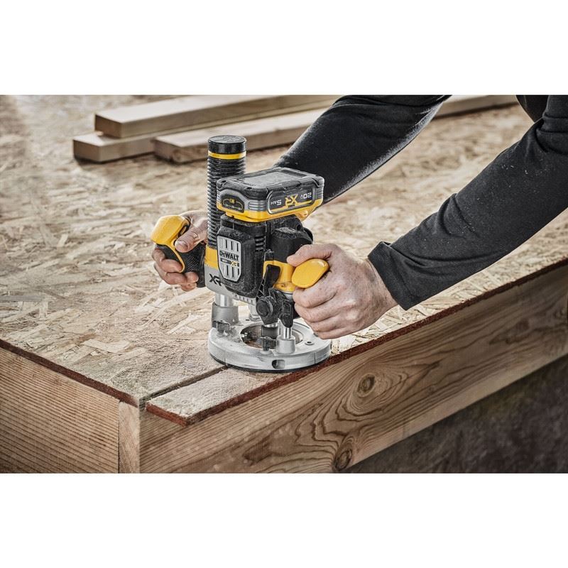 DEWALT DCW620B 20V MAX XR BRUSHLESS CORDLESS 2-1/4 PEAK HP PLUNGE ROUTER (TOOL ONLY)