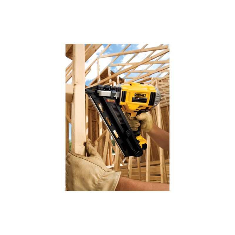 DEWALT | DCN690M1 20V MAX* XR Lithium-Ion Brushless Framing Nailer