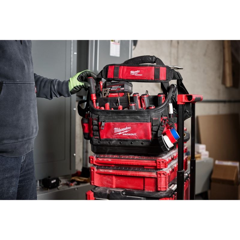 Milwaukee 48-22-8317 PACKOUT 15 in Structured Tote