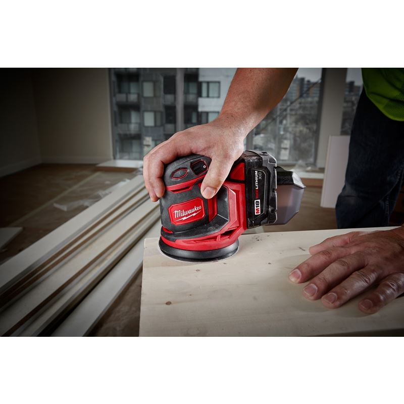 2648-21 M18 18 Volt Lithium-Ion Cordless Random Orbit Sander Kit