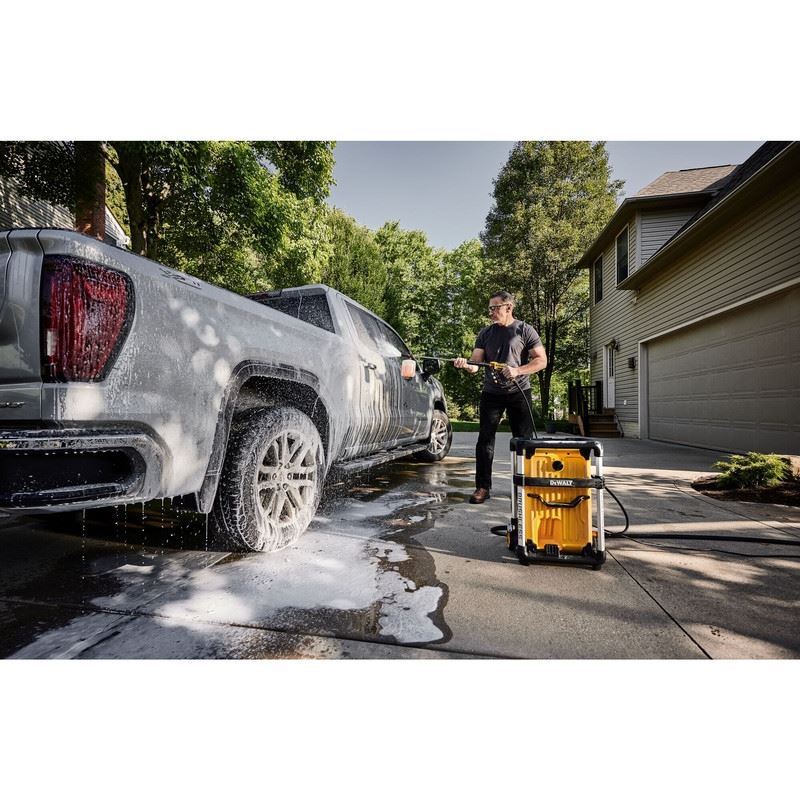 DEWALT DWPW3000 3000 MAX PSI 1.1 GPM 15 AMP Brushless Jobsite Electric Cold Water Pressure Washer