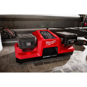 Milwaukee 48-59-1815 M18 Dual Bay Simultaneous Super Charger