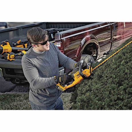 DEWALT DCHT820P1 20V MAX* Lithium Ion Hedge Trimmer (5.0Ah)