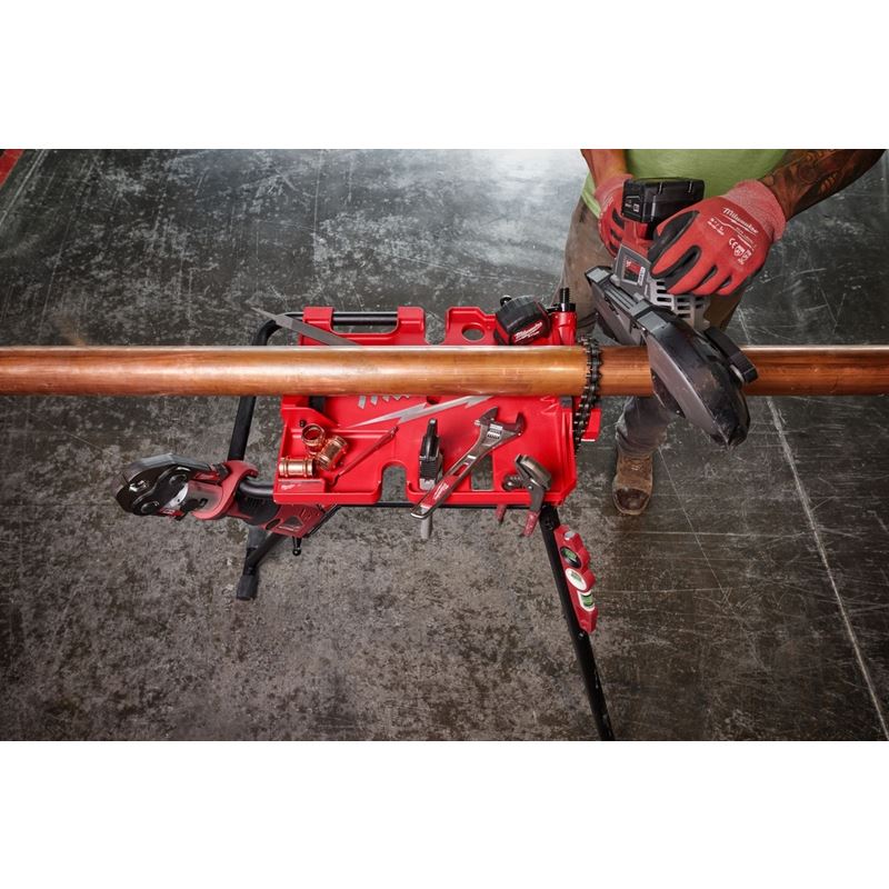 Milwaukee 48-22-8690 6 in Leveling Tripod Chain Vise