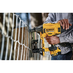 DEWALT DCFS950P2 20V MAX XR 9 GA Cordless Fencing Stapler Kit