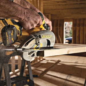 DEWALT DCS578X2 FLEXVOLT 60V MAX* Brushless  7-1/4 in. Cordless Circular Saw with Brake Kit