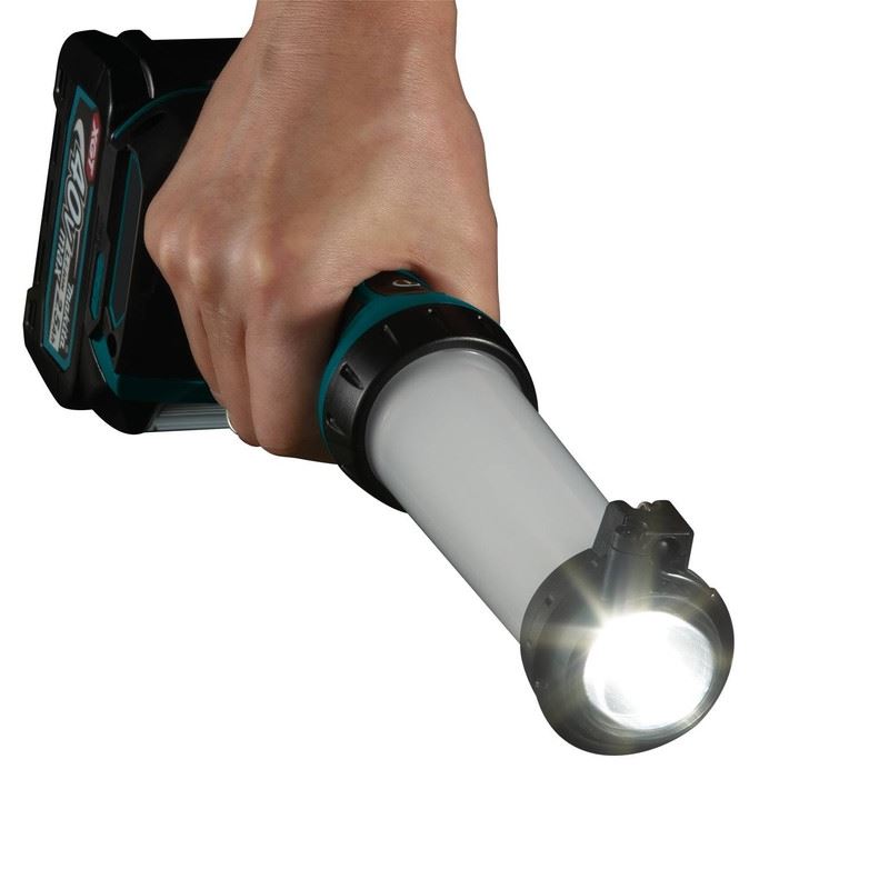 Makita ML002G 40V MAX XGT 710 Lumen LED Worklight