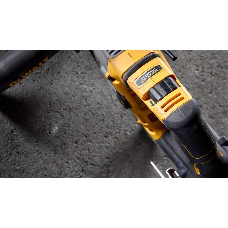 DEWALT DCH172D2 ATOMIC 20V MAX 5/8 IN. BRUSHLESS CORDLESS SDS PLUS ROTARY HAMMER KIT