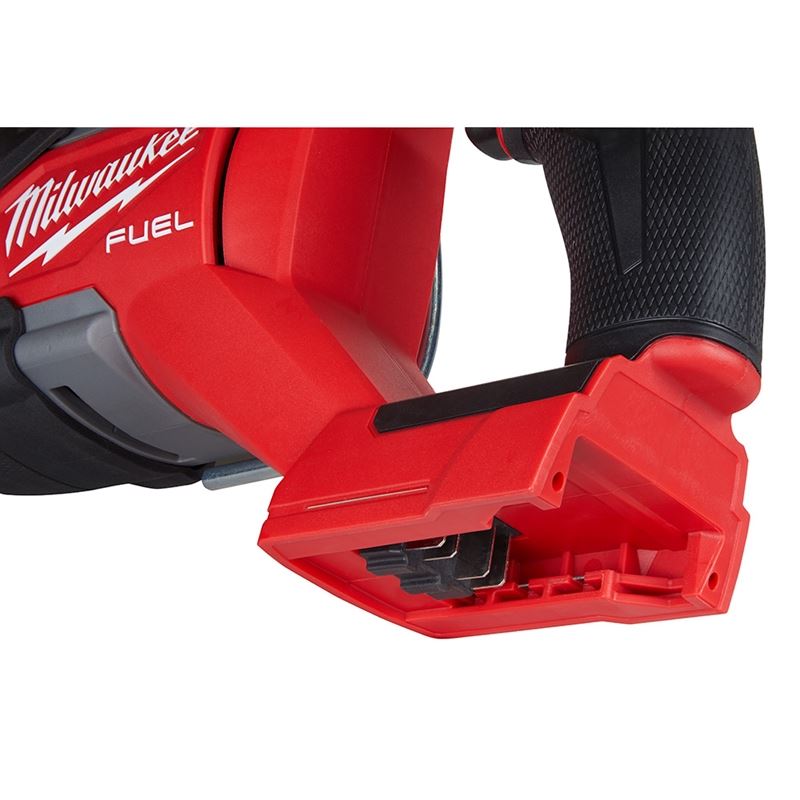 2821-22 M18 FUEL 18 Volt Lithium-Ion Brushless Cordless SAWZALL Reciprocating Saw Kit