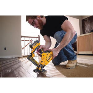 DEWALT DCN682M1 20V MAX* XR 18 GA Cordless Flooring Stapler