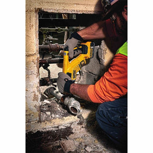 DEWALT DCS367P1 20V MAX* XR Brushless Compact Reciprocating Saw Kit (5.0 Ah)