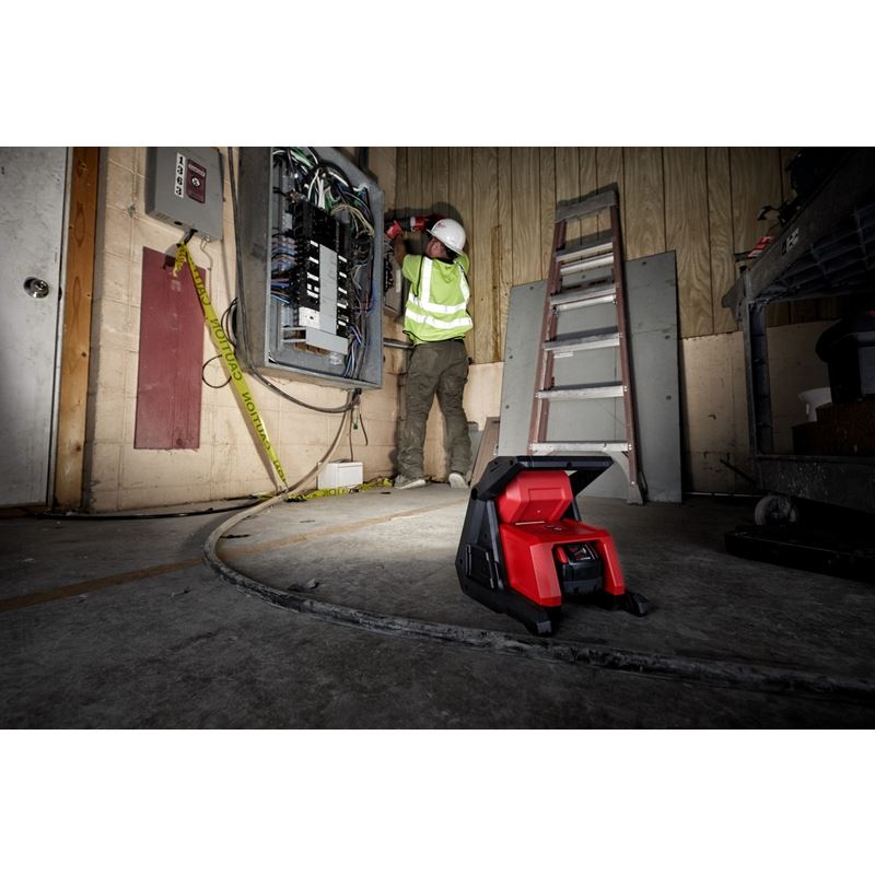 Milwaukee 2366-20 M18 ROVER Dual Power Flood Light