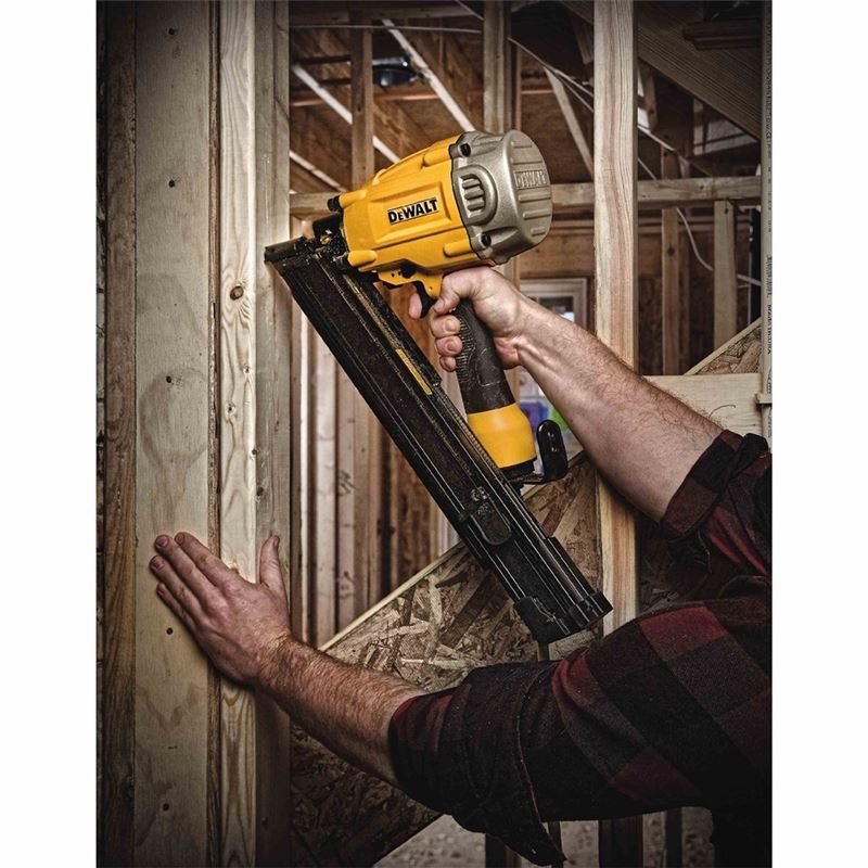 DEWALT DWF83PT 30 Degree Paper Tape Collated Framing Nailer