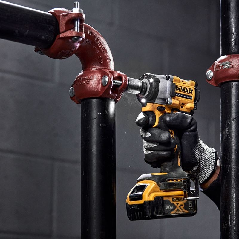 DEWALT DCF922B ATOMIC 20V MAX 1/2 IN. CORDLESS IMPACT WRENCH WITH DETENT PIN ANVIL (TOOL ONLY)