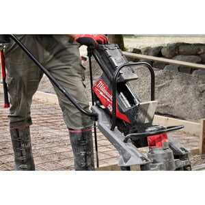 Milwaukee MXF381-2CP MX FUEL Vibratory Screed Kit