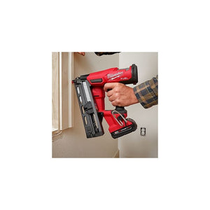 Milwaukee 2841-21CT M18 FUEL 16 Gauge Angled Finish Nailer Kit