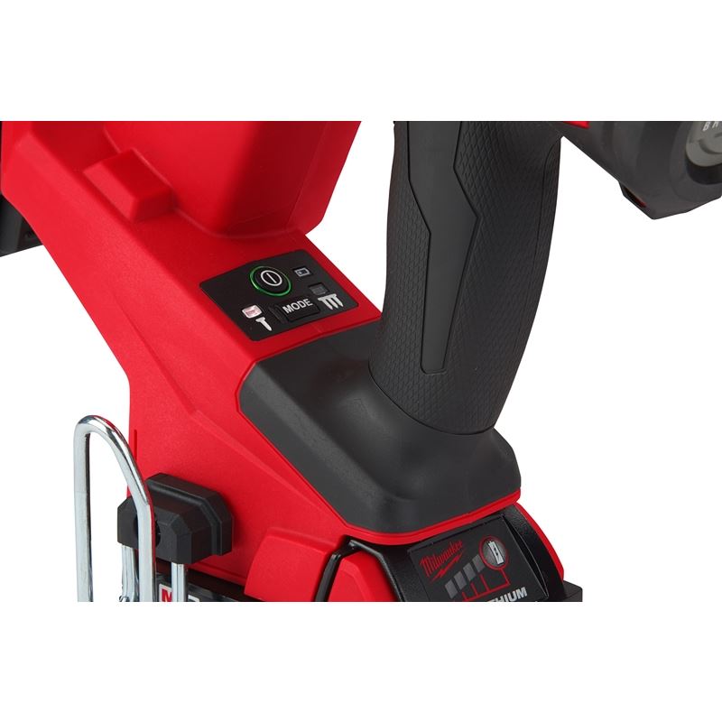 Milwaukee 2749-21CT M18 FUEL 18GA 1/4" NARROW CROWN STAPLER