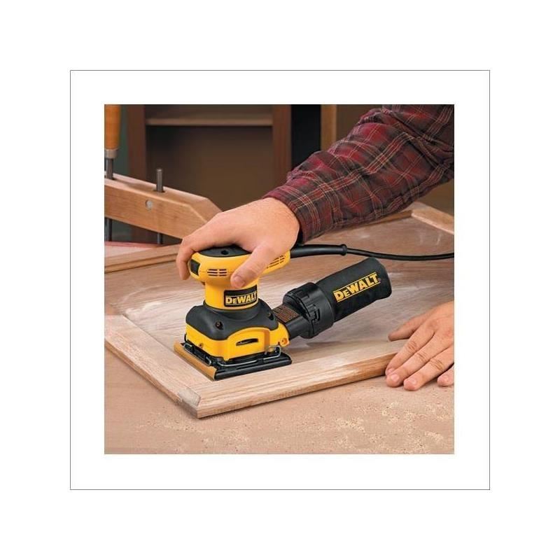 DEWALT | D26441 1/4 Sheet Palm Grip Sander