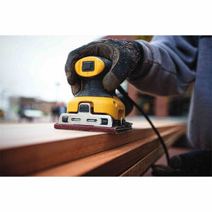 DEWALT DWE6411K 1/4 Sheet Palm Grip Sander Kit