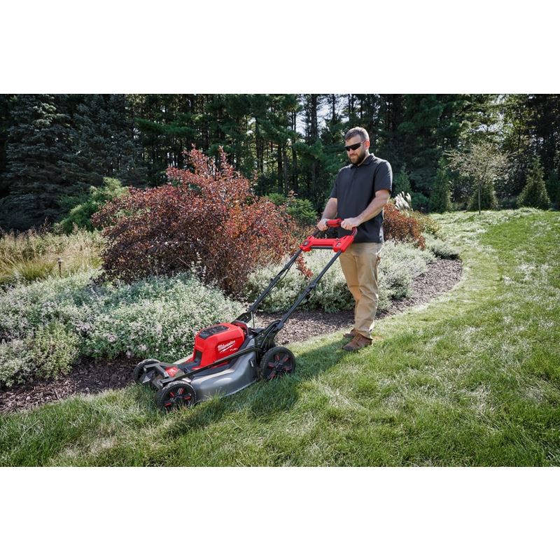 Milwaukee 2823-22HD M18 FUEL 21in Self-Propelled Dual Battery Mower Kit