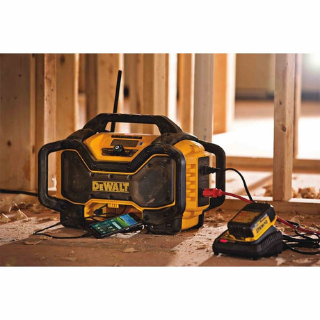 DEWALT Bluetooth Charger Radio - DCR025