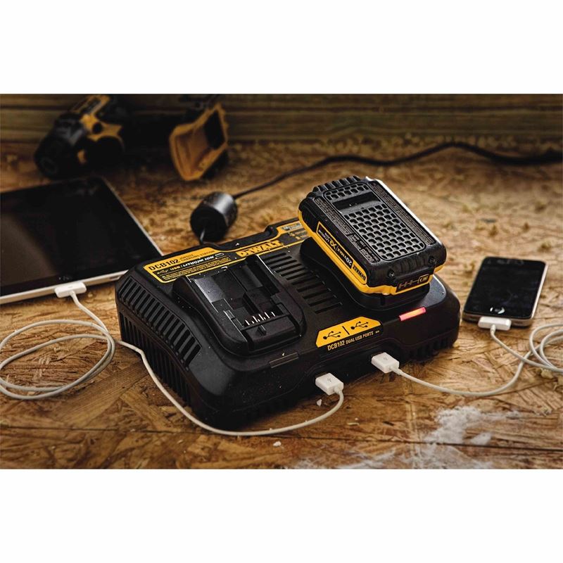 DEWALT DCB102 12V - 20V MAX*  Jobsite Charging Station