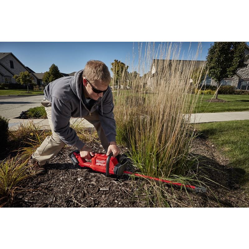 2726-20 M18 FUEL 18 Volt Lithium-Ion Brushless Cordless Hedge Trimmer - Tool Only