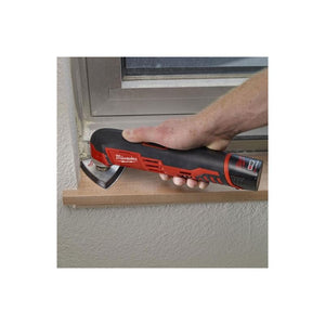 Milwaukee 2426-22 M12 Cordless LITHIUM-ION Multi-Tool Kit