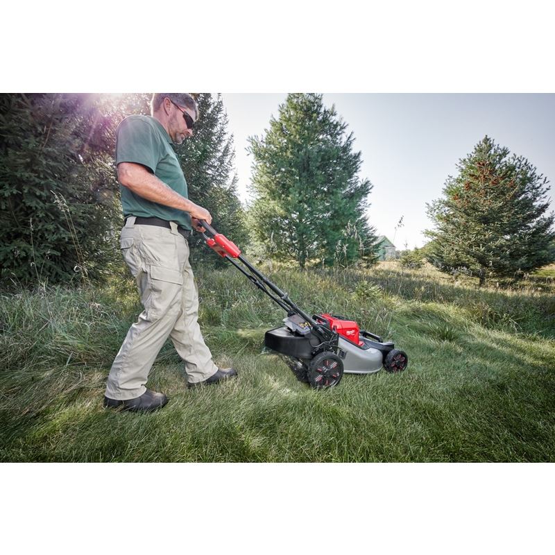 Milwaukee 2823-22HD M18 FUEL 21in Self-Propelled Dual Battery Mower Kit