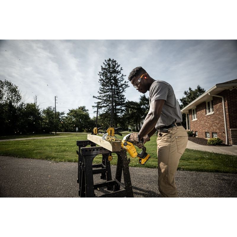 DEWALT DCCS623L1 20V MAX 8 in. Brushless Cordless Pruning Chainsaw Kit with 3 Ah Battery