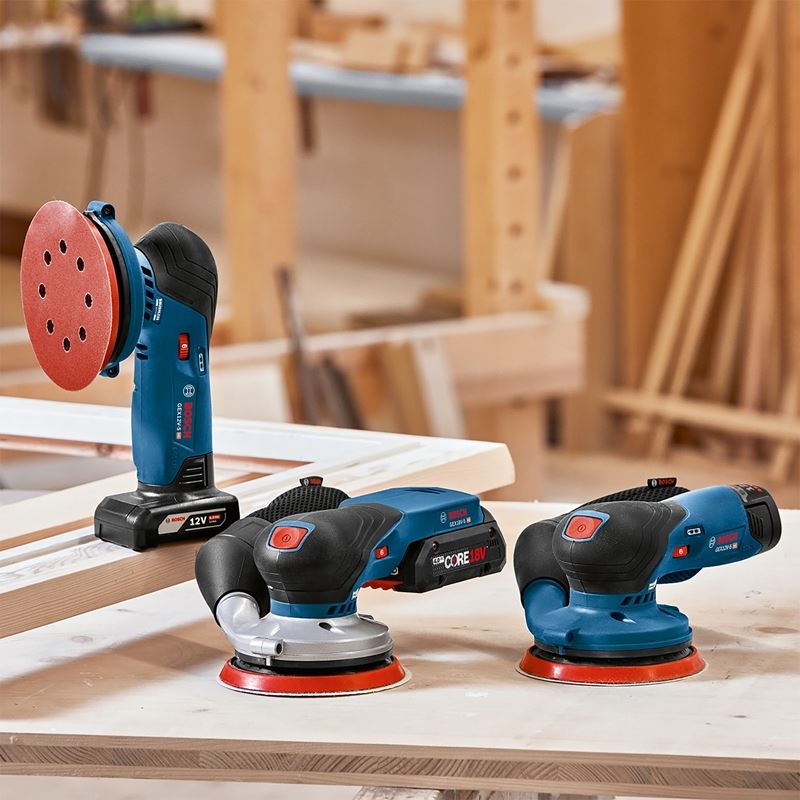 Bosch GEX18V-5B15 18V Brushless 5 In. Random Orbit Sander Kit