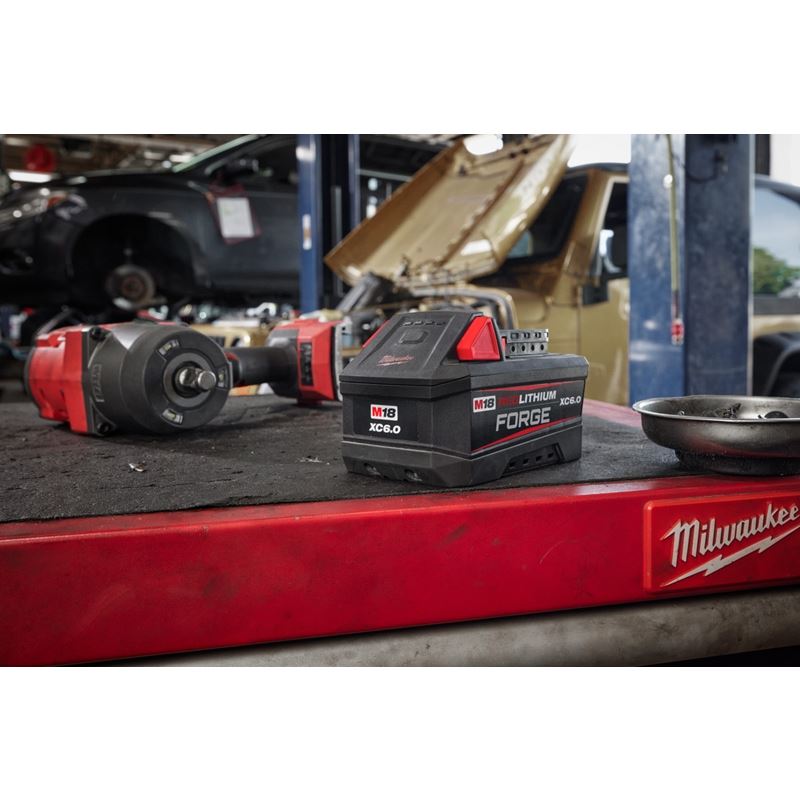 Milwaukee 48-11-1861 M18 REDLITHIUM FORGE XC6.0 Battery Pack